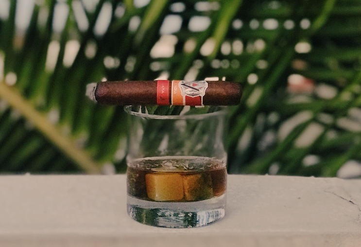 How to Smoke A Cigar Like A Cuban